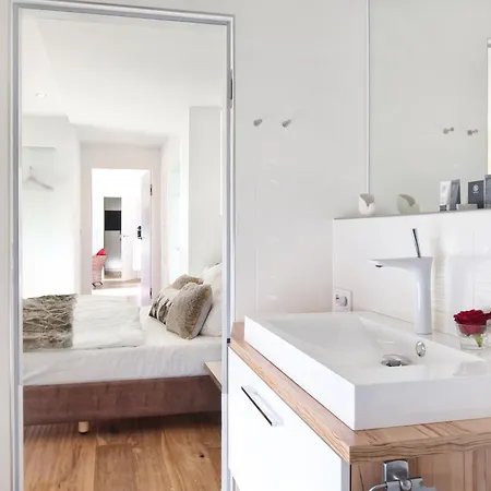 Lakeview アパート